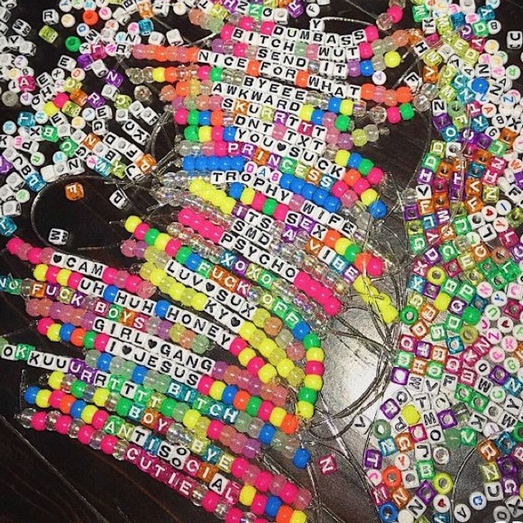 Friendship & beaded tumblr bracelets - Picture 2 of 5